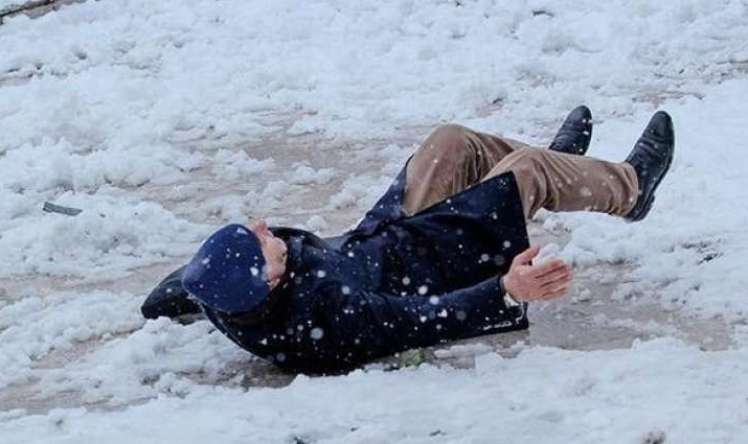 Qarlı havada xəsarət alanların  SAYI