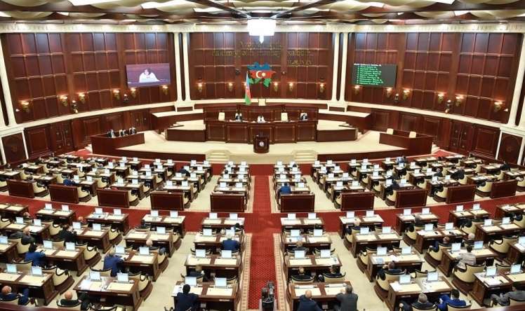 "Təhlükəli kompüter oyunları risklər sırasındadır” -  Milli Məclisdə müzakirə