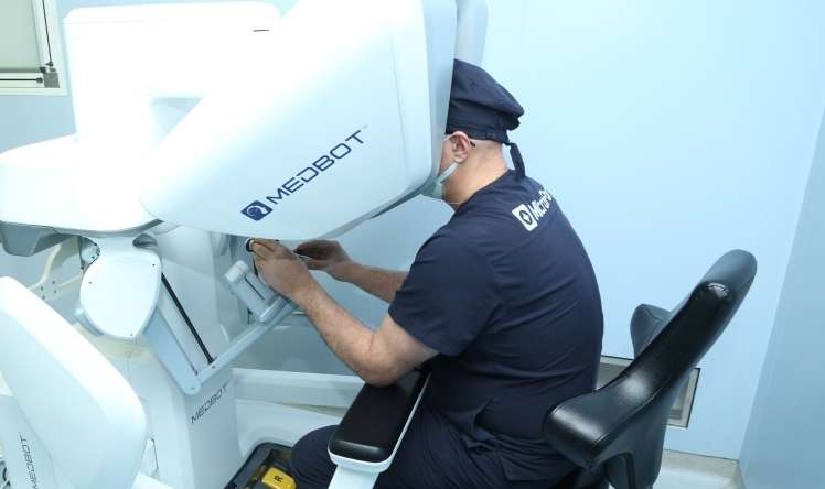 Dünyanın ən bahalı əməliyyatlarından biri    Bakıda icra olundu