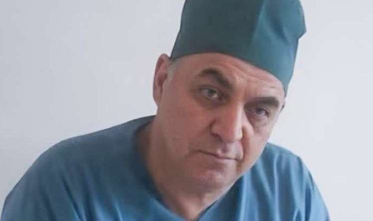 Avtobusda vəfat edən cərrah    generalın qardaşı imiş