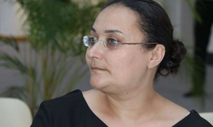 Beyin şişindən əməliyyat olunan aparıcının vəziyyəti 