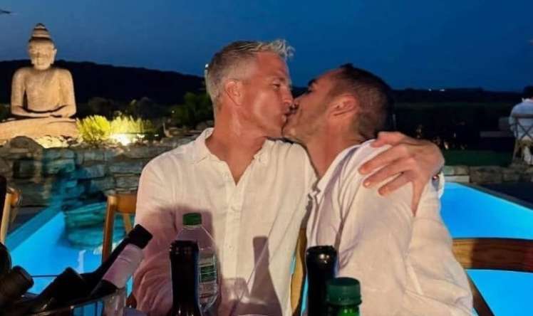 Şumaxerin qardaşı həmcinsi ilə nişanlandı -  FOTO