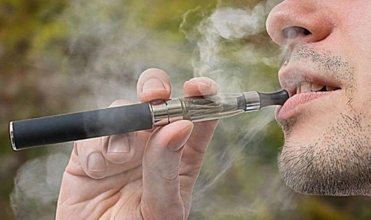 Azərbaycanda elektron siqaret satanlar 5 min manat cərimə olunacaq 