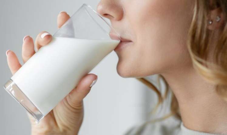 Qrip və qızdırma zamanı süd içmək faydalıdır? 