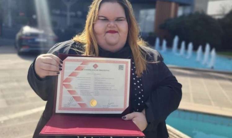 Çəkisinə görə lağa qoyulurdu,  amma təslim olmadı-FOTO