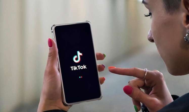 TikTok-da çox vaxt keçirənlərdə    hansı pozulmalar baş verir?