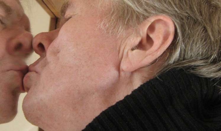 Güzgüdə bunu görürsüzsə  - demensiya əlaməti ola bilər