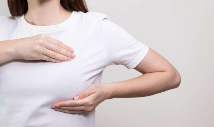 20 yaşdan sonra bunu mütləq edin -  Döş xərçənginin 6 erkən əlaməti