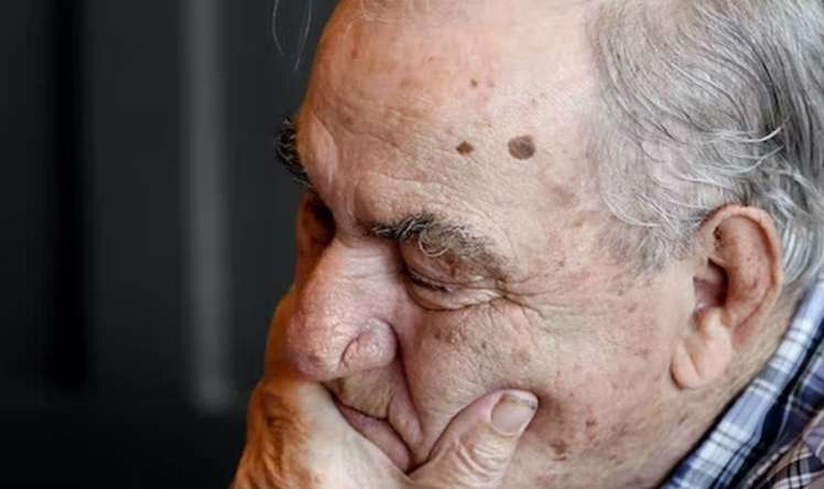 Yaşlılarda yorğunluq və qarın ağrısı bu xərçəngdən     ola bilər