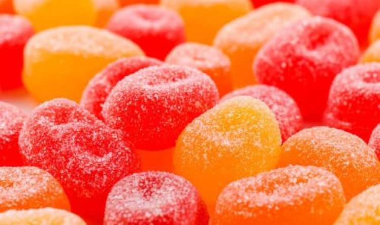 Uşaqlara narkotikli konfet paylayan müəllim tutuldu 