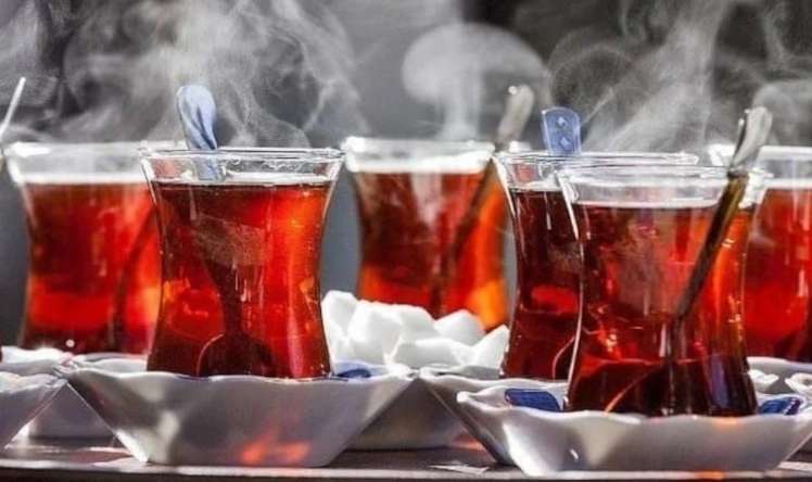 Ləzzətli və ətirli:  Bayram çayı necə dəmlənir?