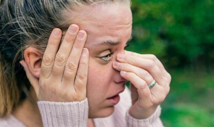 Görmə itkisinə səbəb olur -  Əlinizi vurmayın