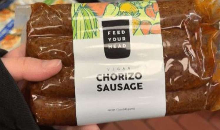 Soya kolbasası görünüşü ilə şoka saldı 