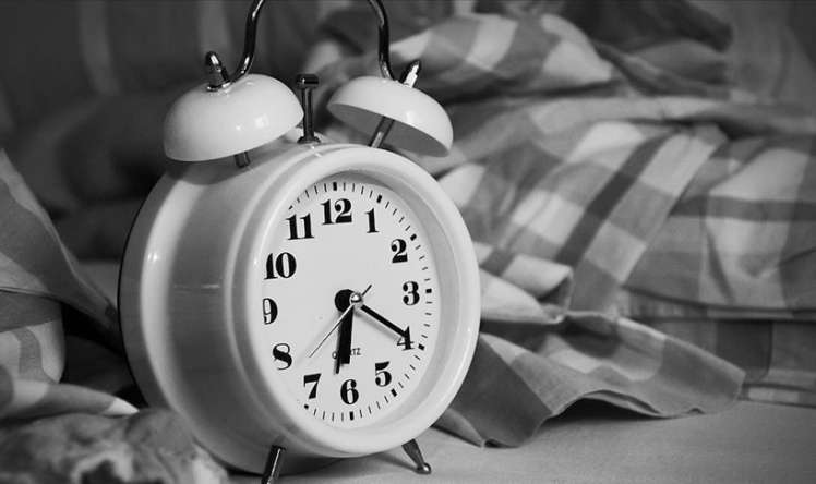 İdeal yuxu müddəti:  Yaşınıza görə neçə saat yatmalısınız?