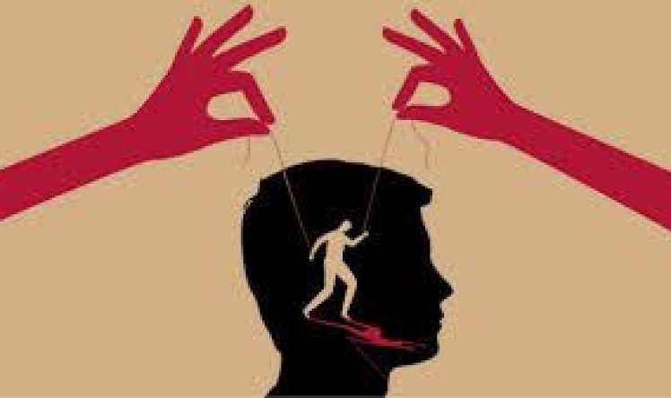 Qadın və kişi arasında gizli manipulyasiya 