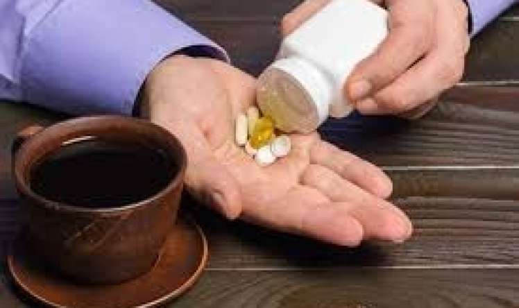 İçdiyiniz vitaminlər boşunadır  – Bir fincan içki onları bloklayır