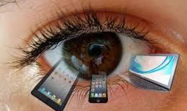 Telefona çox baxmaq   - gözləri kor edir? 