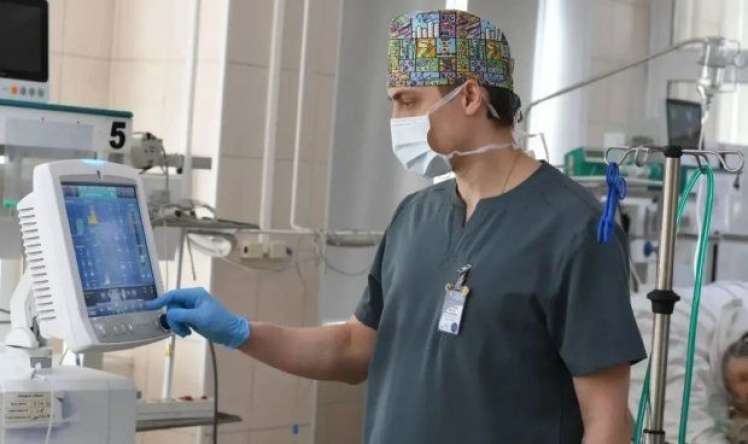 Ürəyi 71 dəqiqə dayanan qadın xilas edildi 