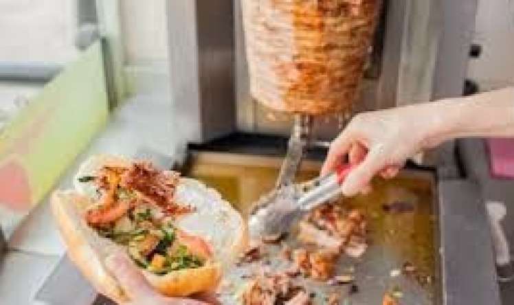 İki qadın dönərdən zəhərləndi 