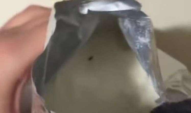 Uşaq qidasından həşərat çıxdı,  araşdırma başladıldı