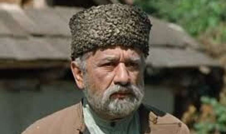 Məşhur aktyor Şeyxzamanovun qardaşı  qızı ölü tapıldı 