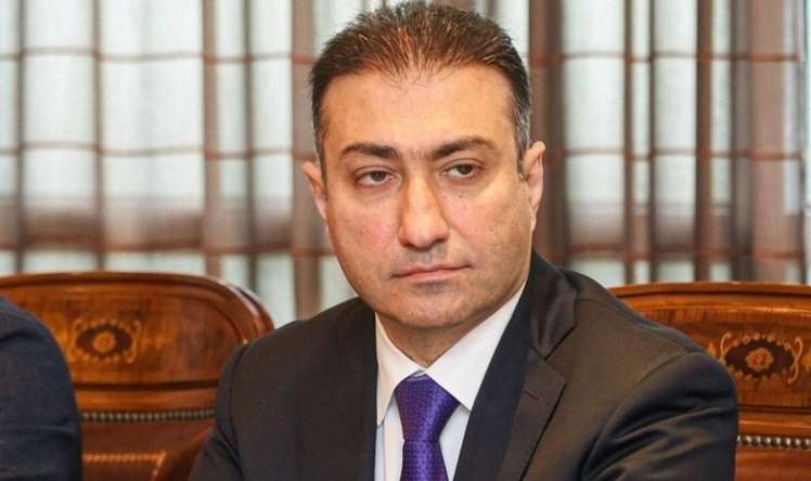 TƏBİB-in yeni rəhbəri 17 gün əvvəl təyin olunan müşaviri işdən çıxardı -  FOTO