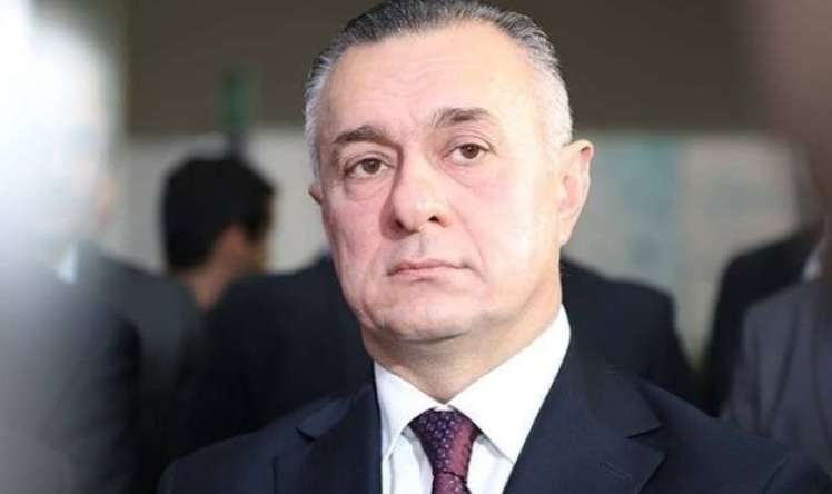 Səhiyyə naziri iki yüksək vəzifəli şəxsi  işdən çıxardı