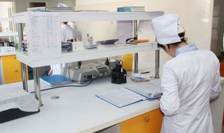 İşlədiyi klinikadan oğurluq etdi -  5 min manat...