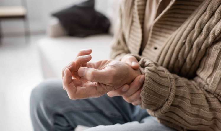 Parkinsonun görünməyən tərəfi -  Problem titrəmədən daha dərindir... - VİDEO                            