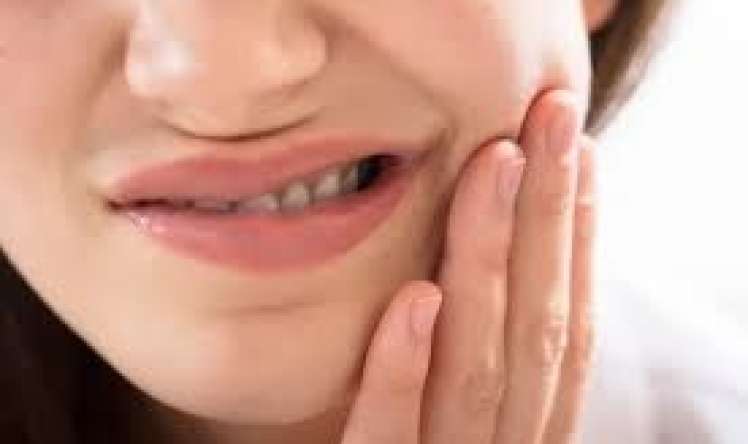 Dodaqların uyuşması hansı xərçəngin    əlamətidir?