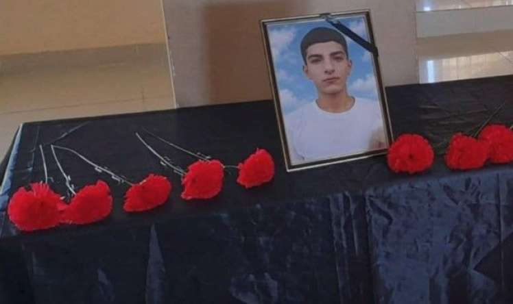 Daha bir şagird qəfil öldü  