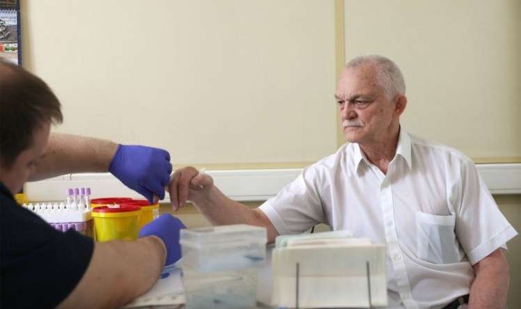 80 yaşlı Fəxri donor – 600-cü dəfə qan verdi 