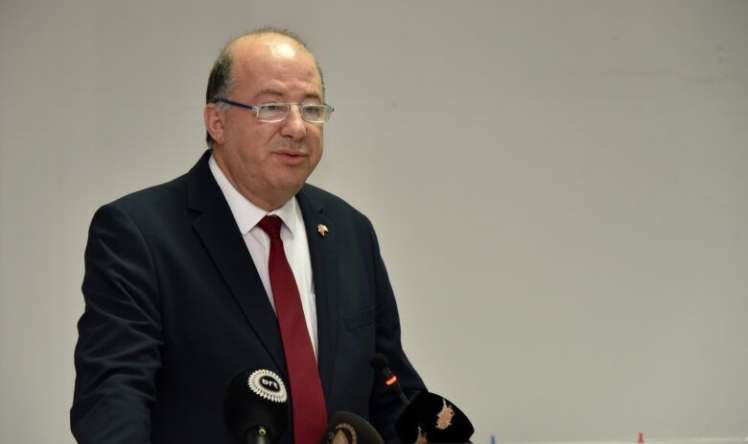 Çoxlu xəstəxanalar açmaq yüksək səhiyyə xidməti üçün kifayət deyil -  Hakan Dinçyürək