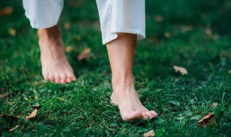  Yayda hər gün ayaqyalın gəzin  – Həkim