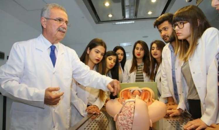 Türkiyədə çalışan azərbaycanlı həkimlərə ZƏRBƏ –  Pulları KƏSİLİR