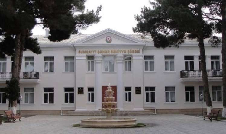 Sumqayıtda bir gündə onlarla tibb işçisi  işdən azad edilib