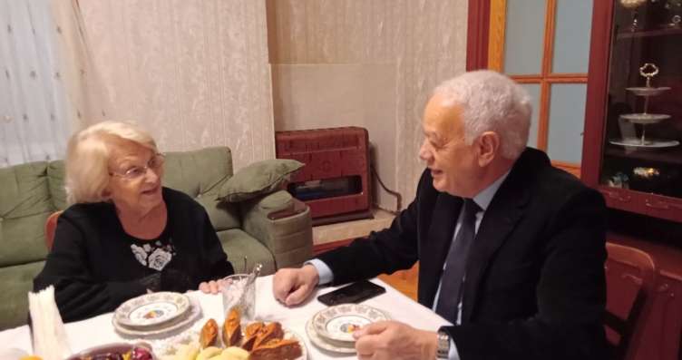 100 yaşlı həkim Şəfiqə Mahmudovanın sirri:  -  “Dərmanla aram yoxdur, 90 yaşa kimi işləmişəm” 